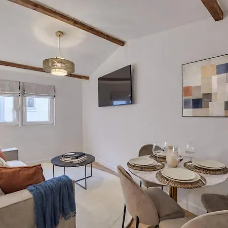 Beautiful Renovated With Ac - East Paris