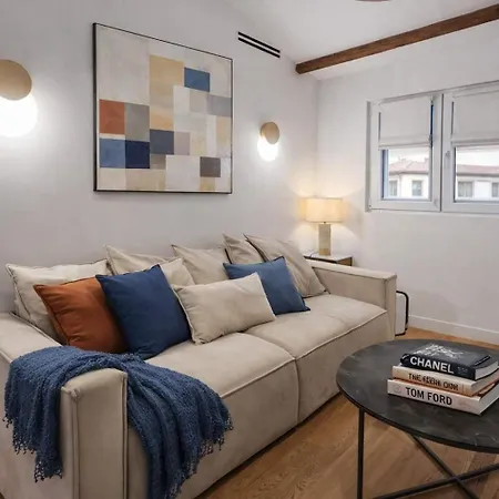Apartment Beautiful Renovated With Ac - East