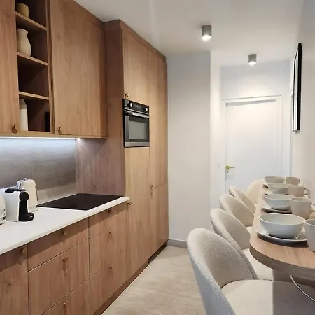 Beautiful Renovated With Ac - East Apartment Paris