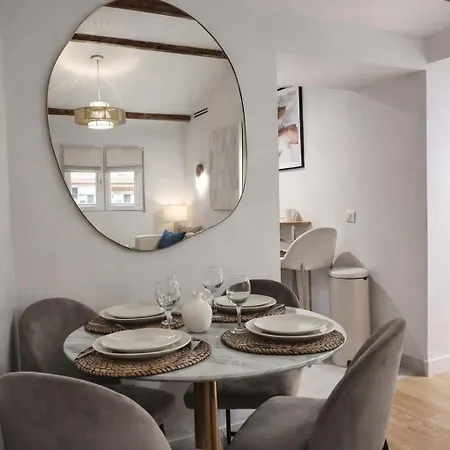 Beautiful Renovated With Ac - East Apartment Paris