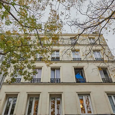 Apartment Beautiful Renovated With Ac - East