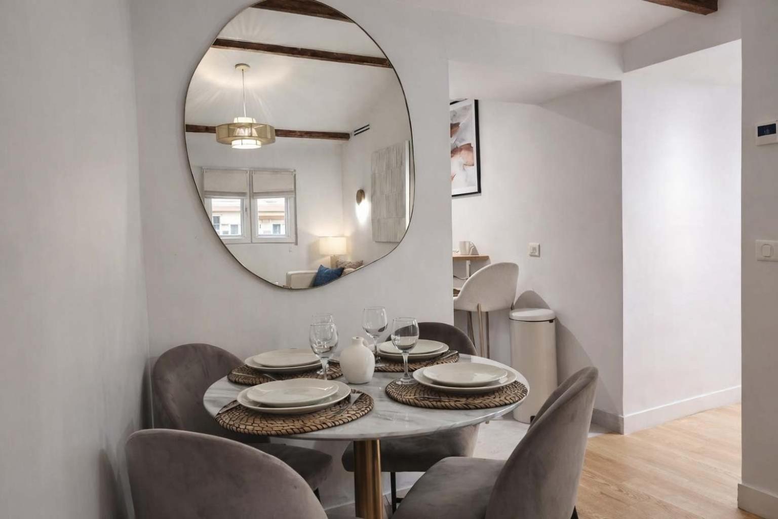 Beautiful Renovated With Ac - East Apartment Paris